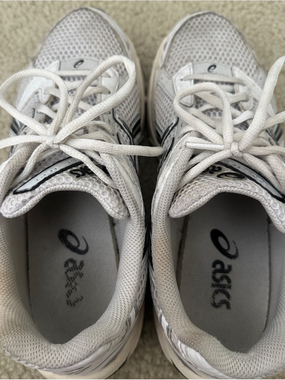 Asics White and Black Mesh Running Shoes - Picture 3 of 4